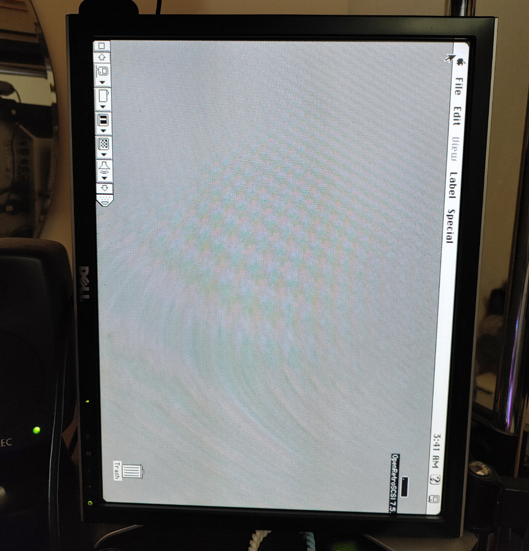 Mac OS 7.5.3 desktop on the IIci